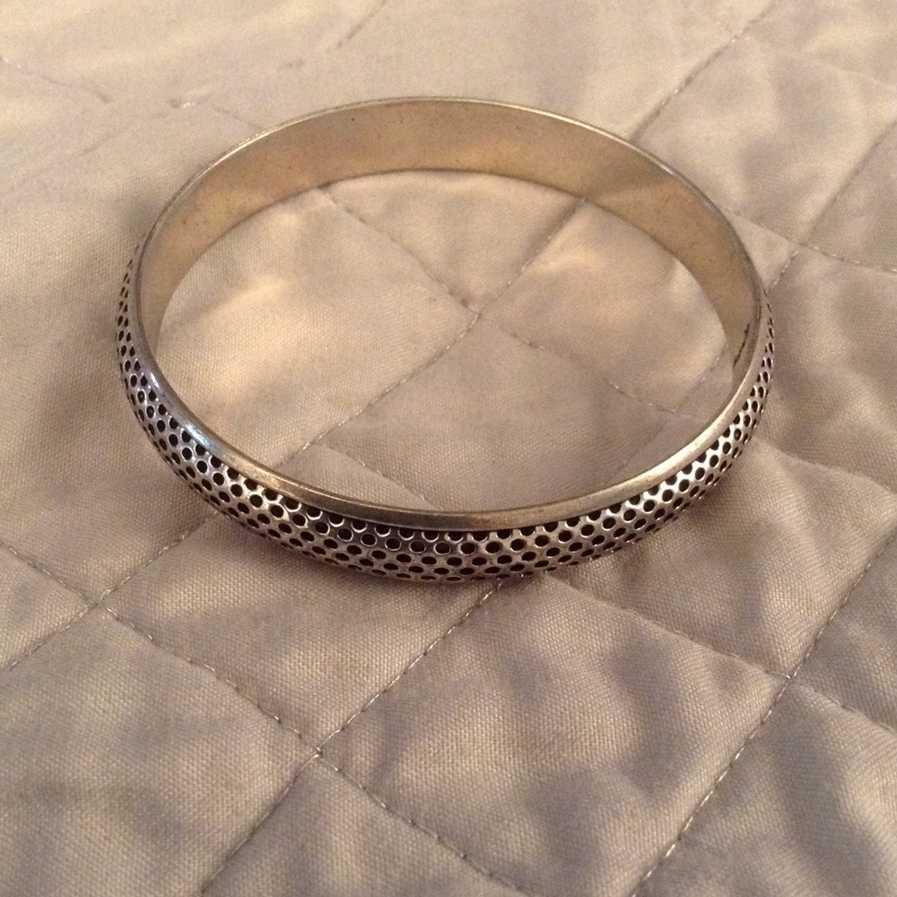 Simple Bangle Bracelet